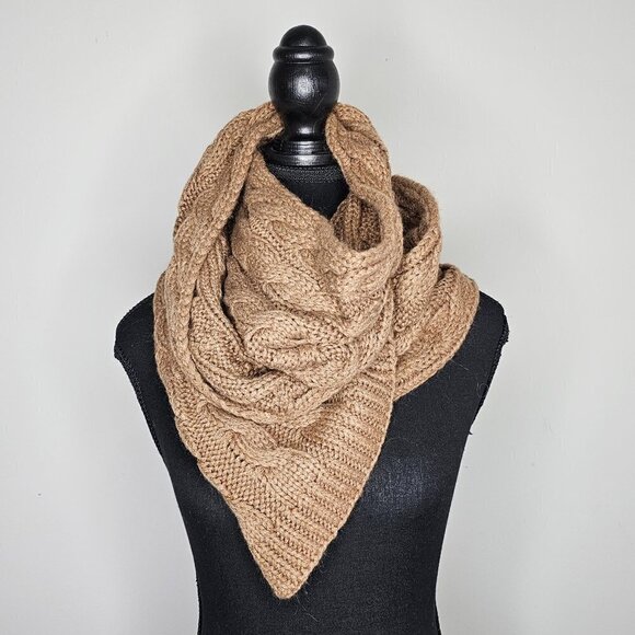 Women's Camel/Brown Knit Chunky Cable Scarf by Old Navy, One Size, NEW - Picture 1 of 10